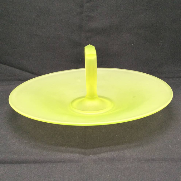 Vintage Frosted Vaseline Uranium Glass Serving plate with Middle handle - Picture 6 of 8